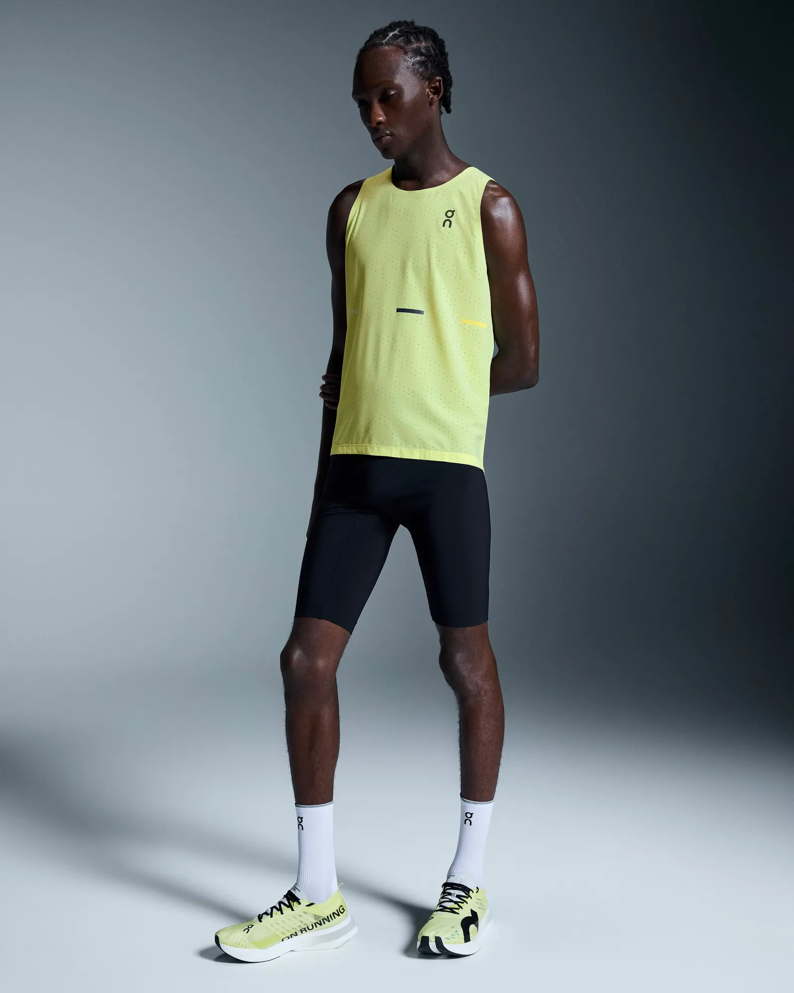 On M RACE SINGLET LIMELIGHT